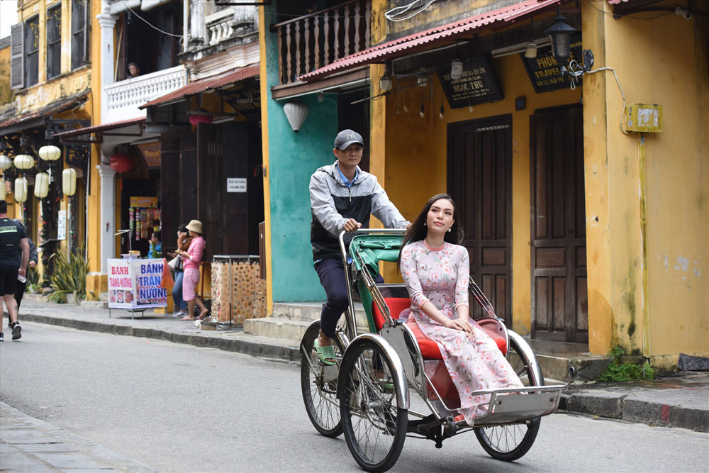 17ANH 18 HOI AN MUNG