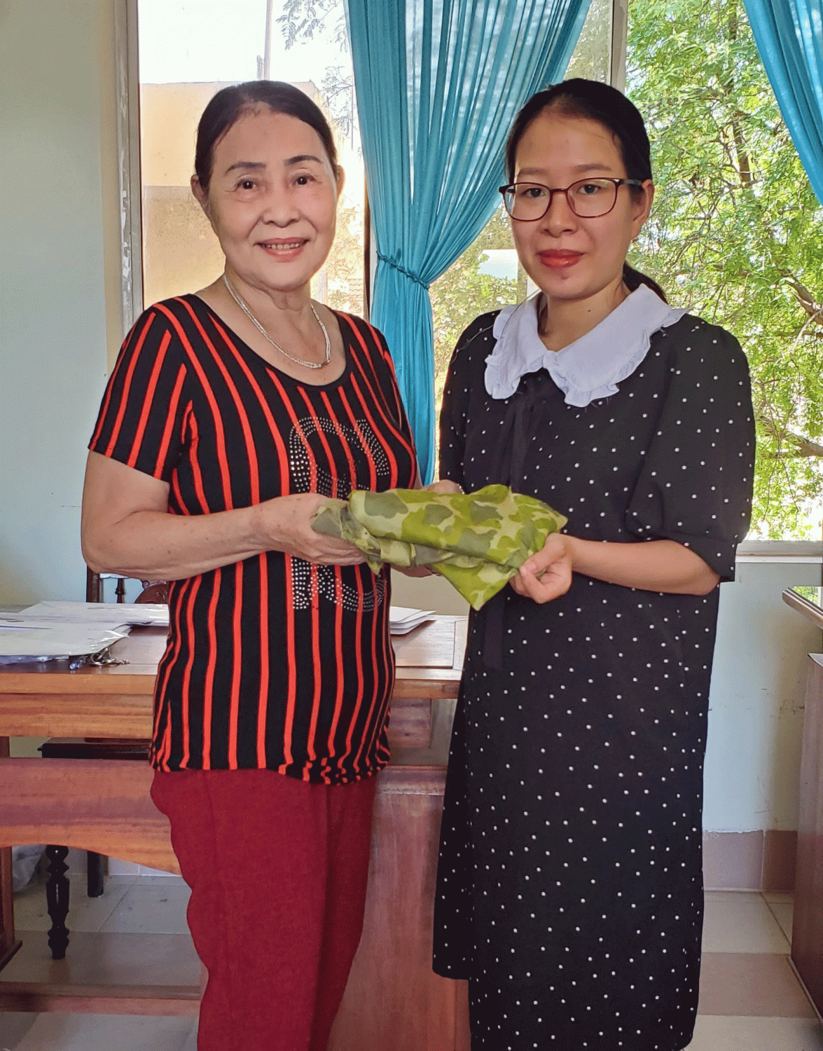 Tiep nhan hien vat