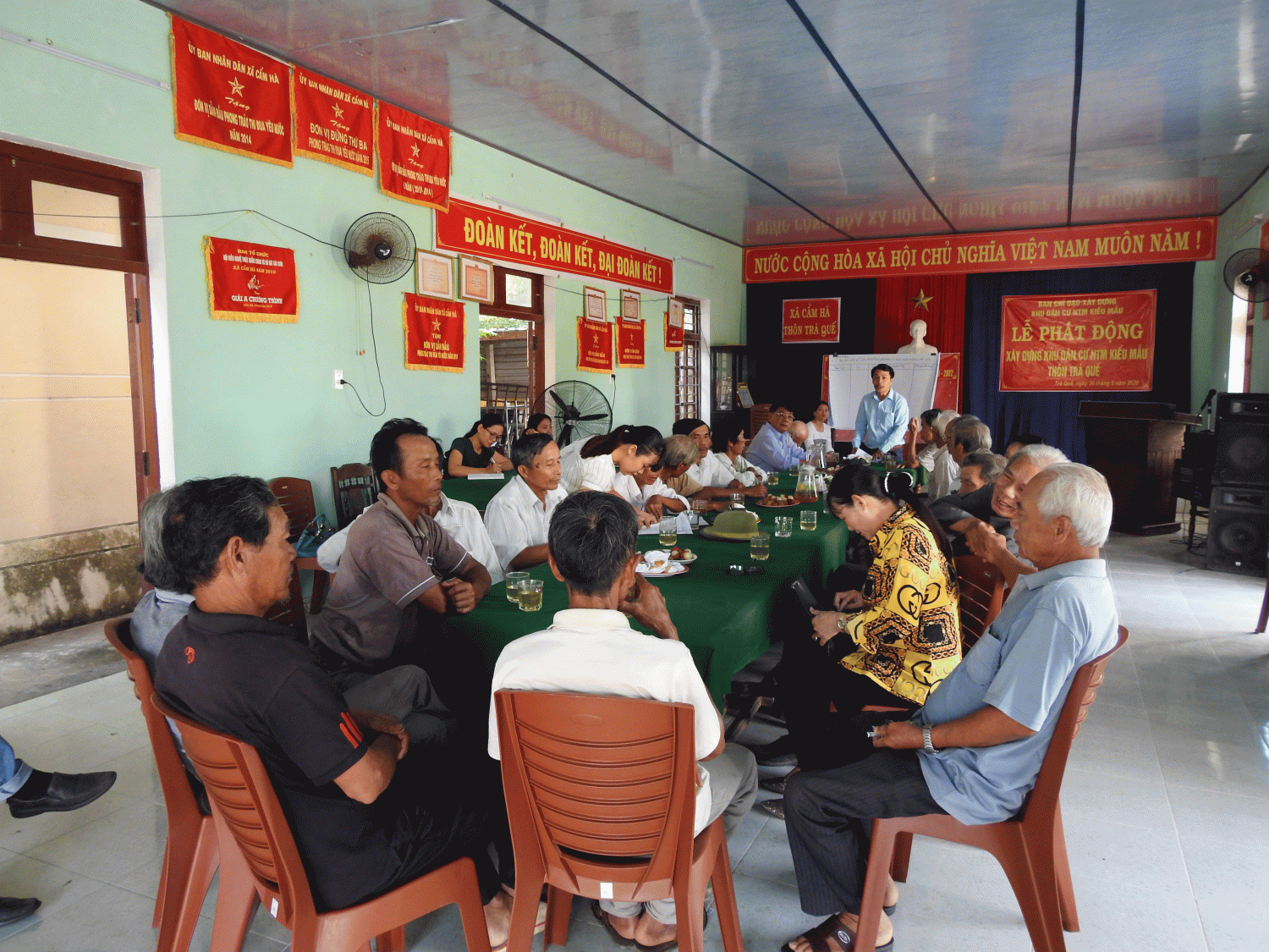 Tham van cong dong TQ