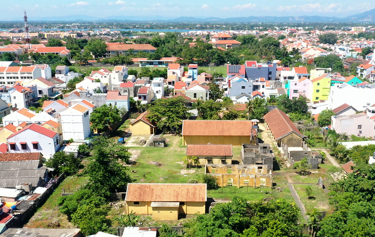 nha lao hoi an