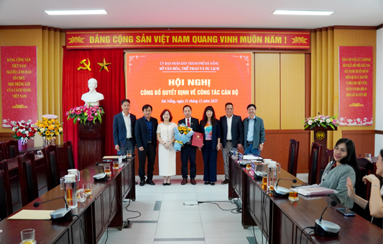 Hội nghị công bố quyết định về công tác cán bộ