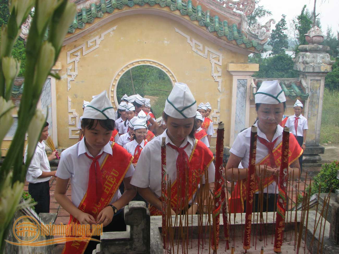 hoc sinh vieng huong cu nguyen duy hieu