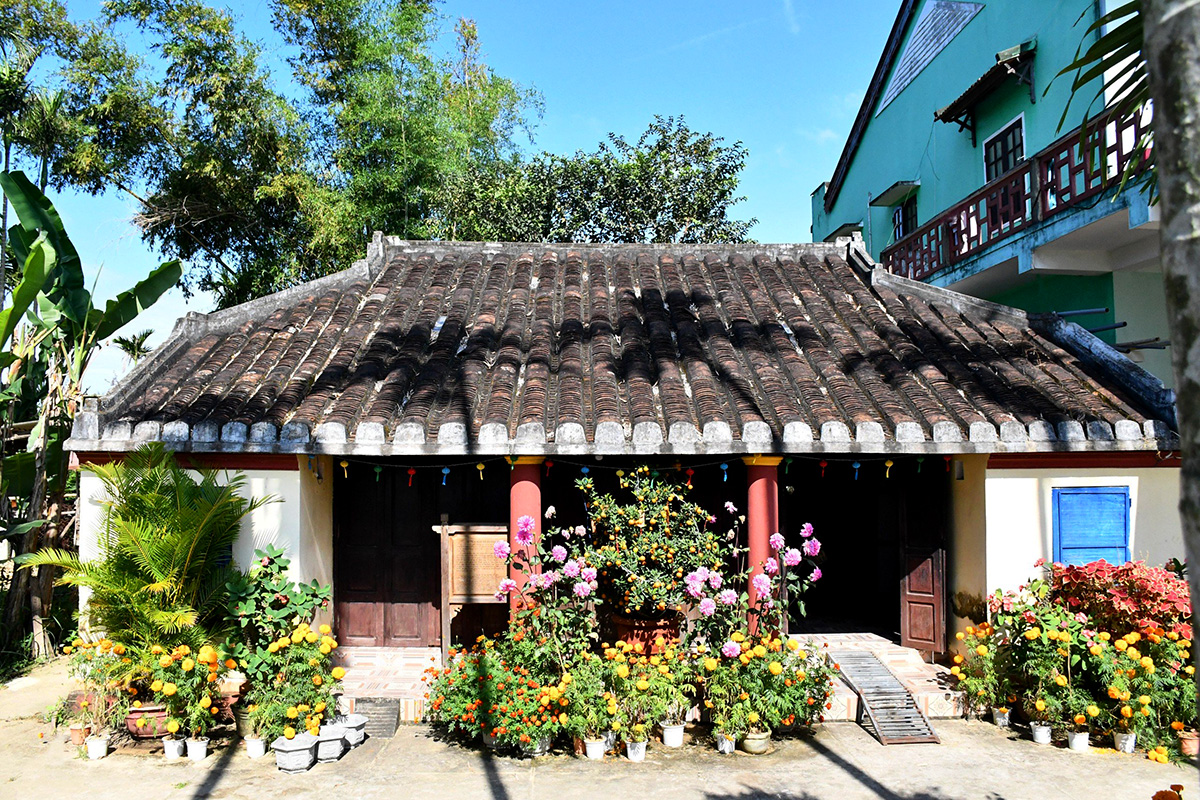 nha ba huynh thi lieu